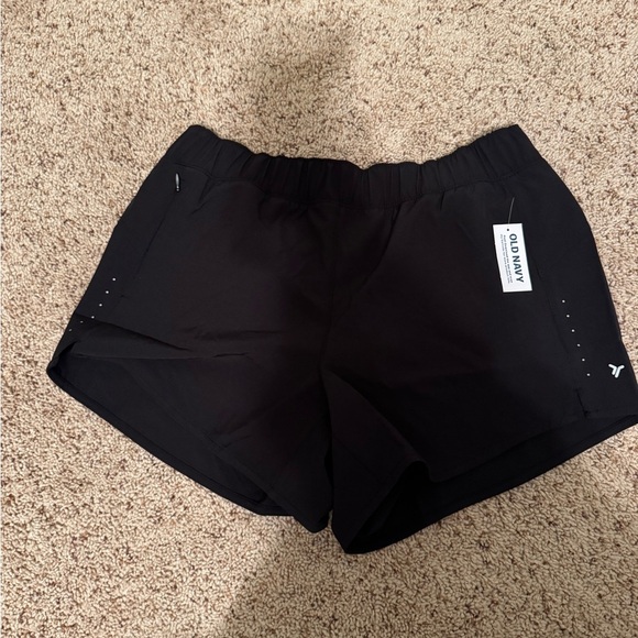 NWT Old Navy Mid-Rise StretchTech Run Shorts --
4-inch inseam Small - Picture 4 of 5